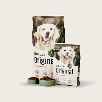 FirstVet Original hundfoder för alla vuxna hundar – näringsrikt och balanserat foder som stöder din hunds hälsa och välbefinnande.