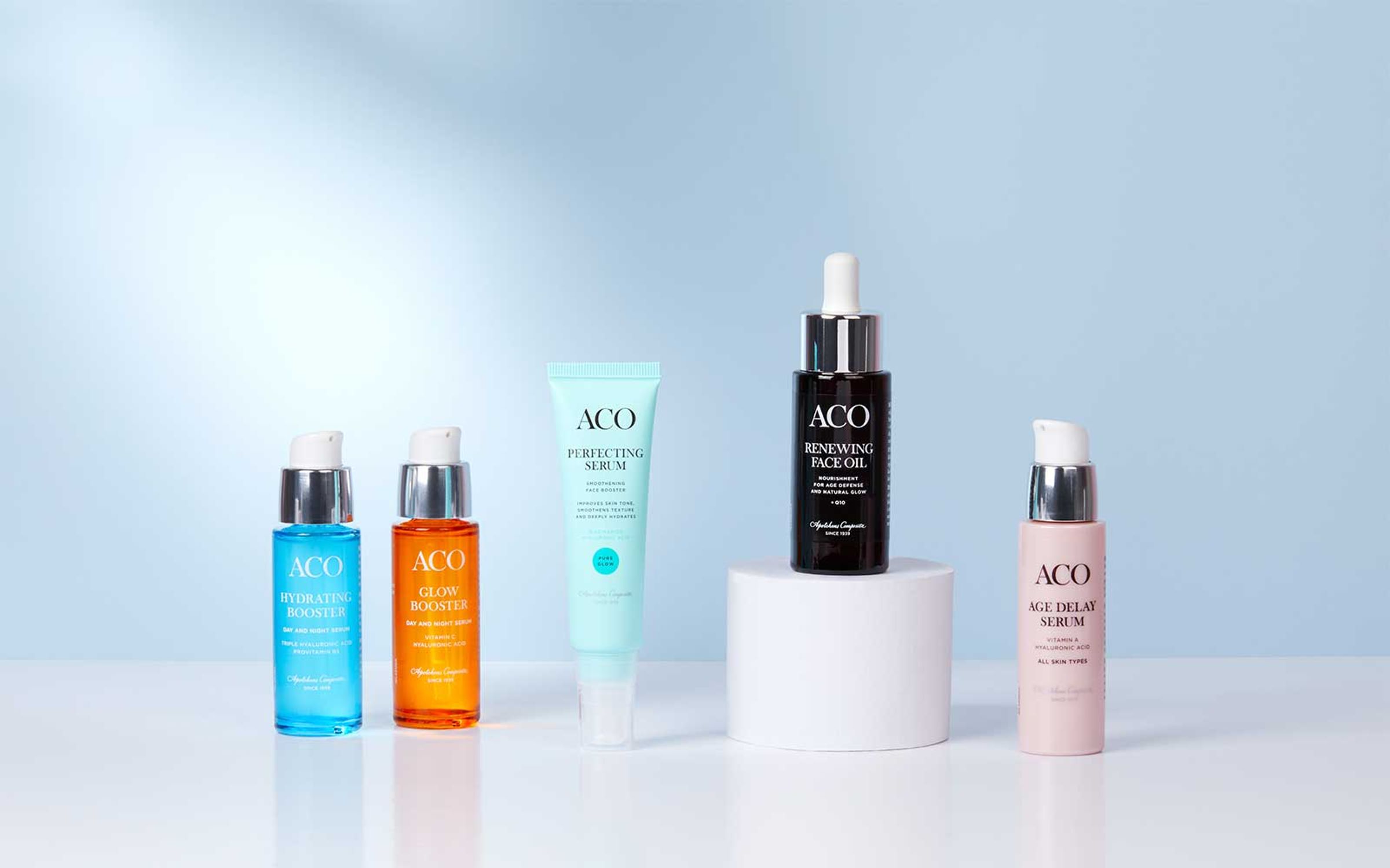 Närbild på ACO Boosters serumflaskor.